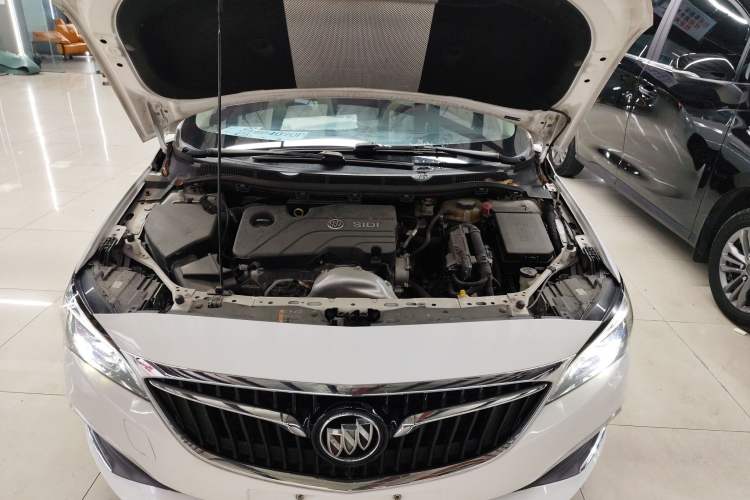 Used Buick Verano 2019 Sedan 15S Automatic Leading Model Engine Bay
