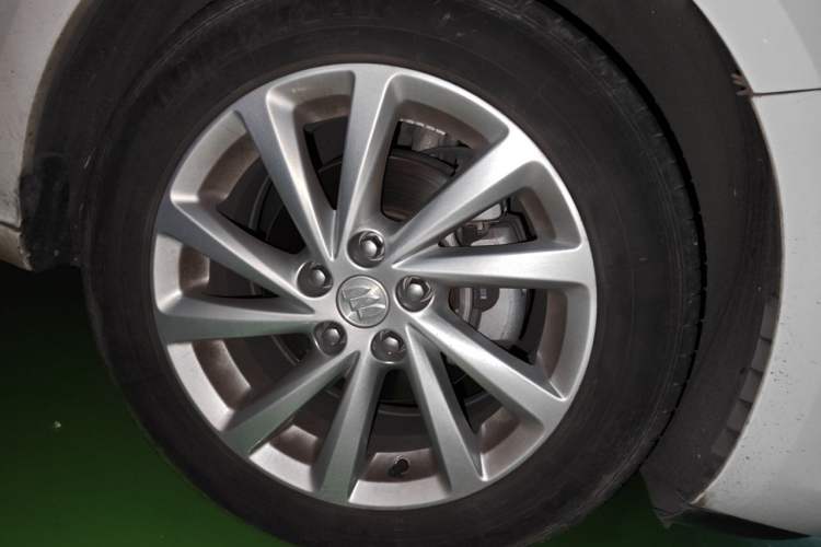 Used Buick Verano 2019 Sedan 15S Automatic Leading Model Exterior 1