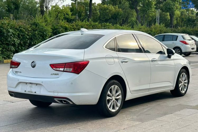 Used Buick Verano 2019 Sedan 20T Dual-Clutch Elite Model Exterior 1