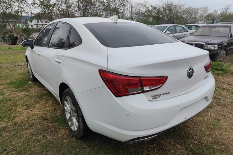 Used Buick Verano 2019 Sedan 20T Dual-Clutch Leading Model Exterior 2