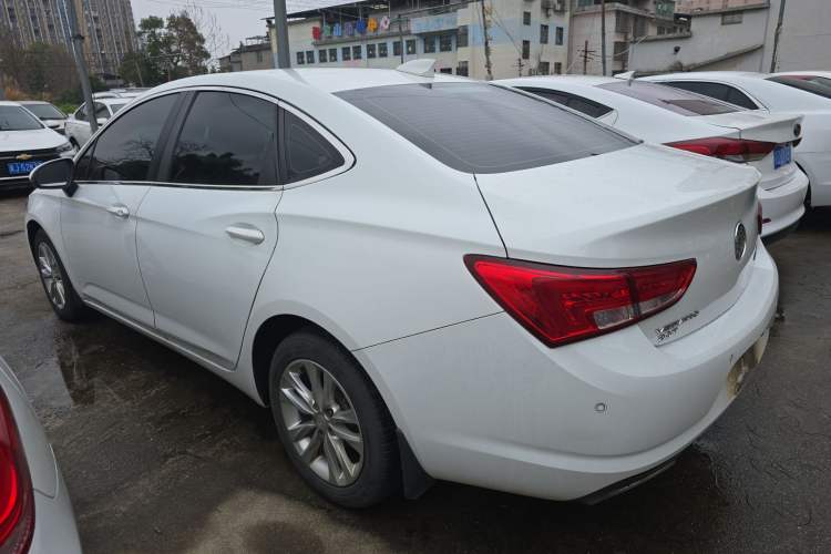 Used Buick Verano 2019 Sedan 20T Dual-Clutch Leading Model Exterior 2