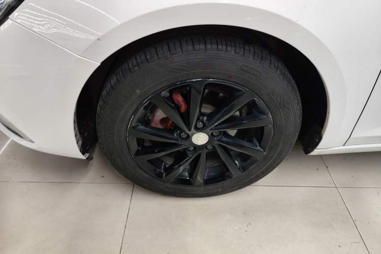 Used Buick Verano 2019 Sedan 15S Automatic Leading Model Exterior 3