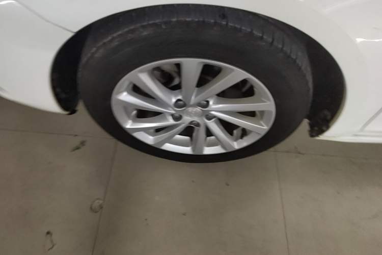 Used Buick Verano 2019 Sedan 15S Automatic Leading Model Exterior 4