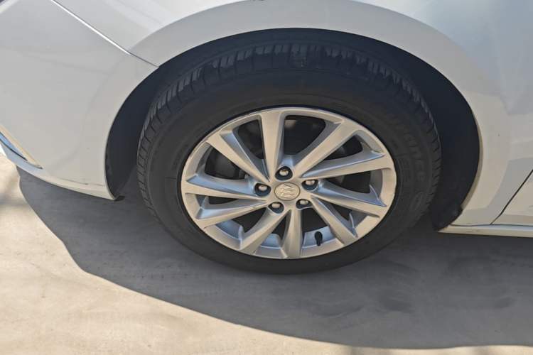 Used Buick Verano 2019 Sedan 15S Automatic Leading Model Exterior 4