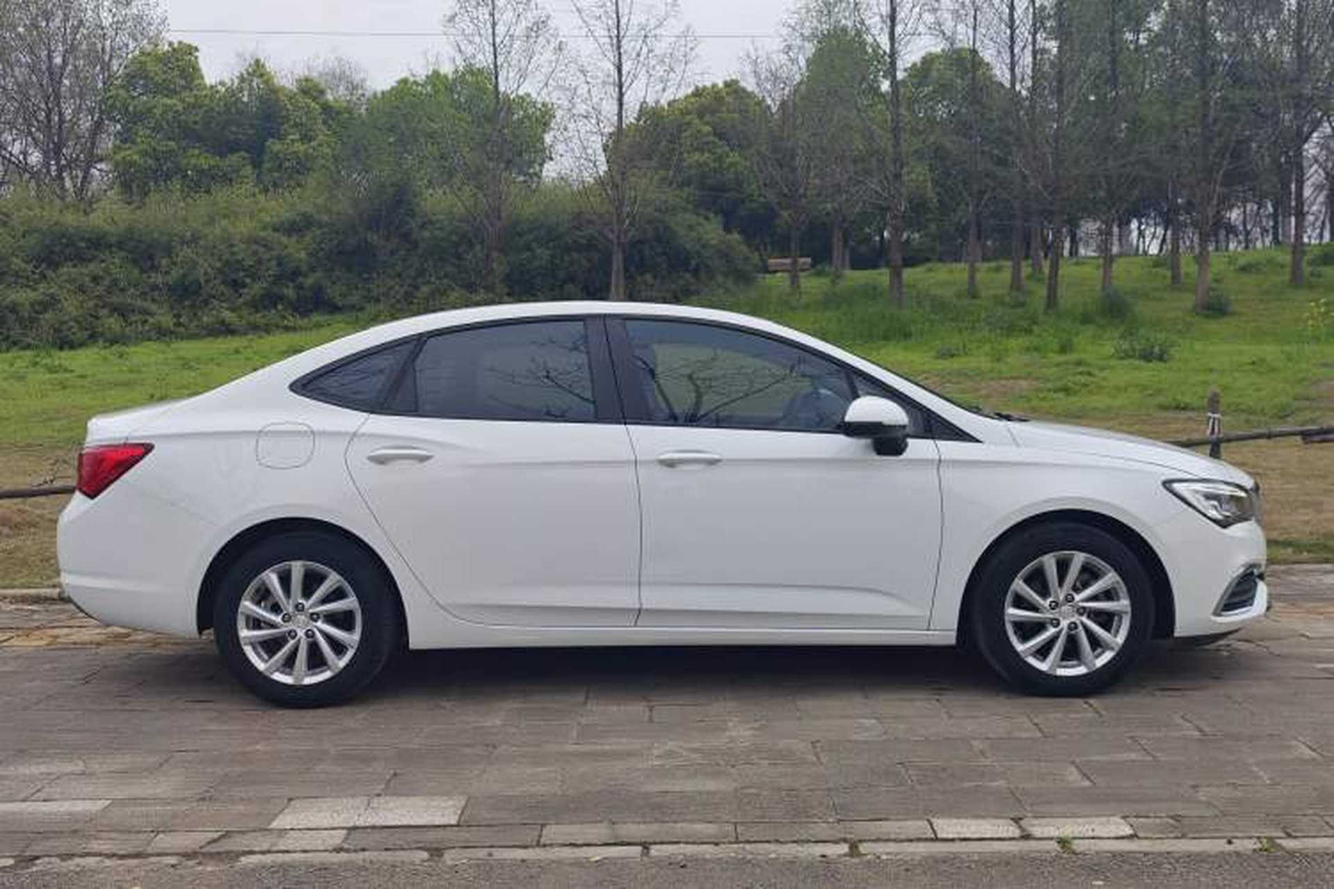 Used Buick Verano 2019 Sedan 15S Automatic Leading Model Exterior 5
