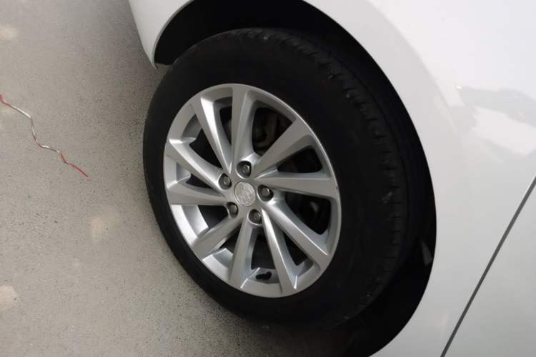 Used Buick Verano 2019 Sedan 15S Automatic Leading Model Exterior 5