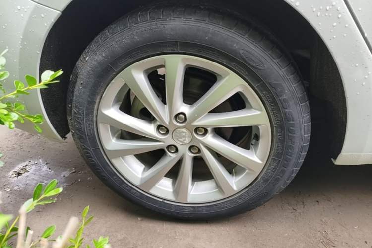 Used Buick Verano 2019 Sedan 15S Automatic Entry Model Exterior 5