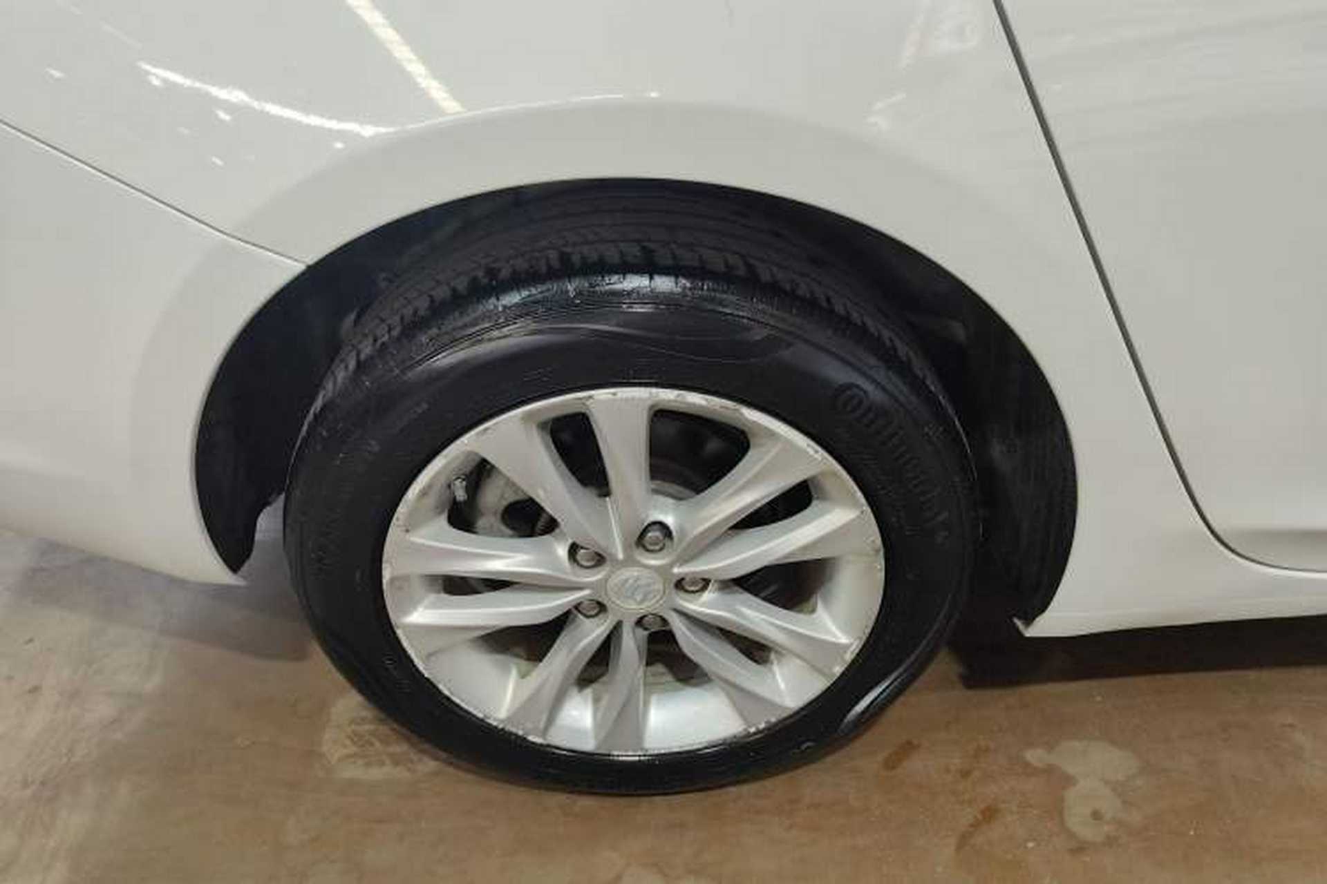 Used Buick Verano 2019 Sedan 20T Dual-Clutch Leading Model Exterior 5