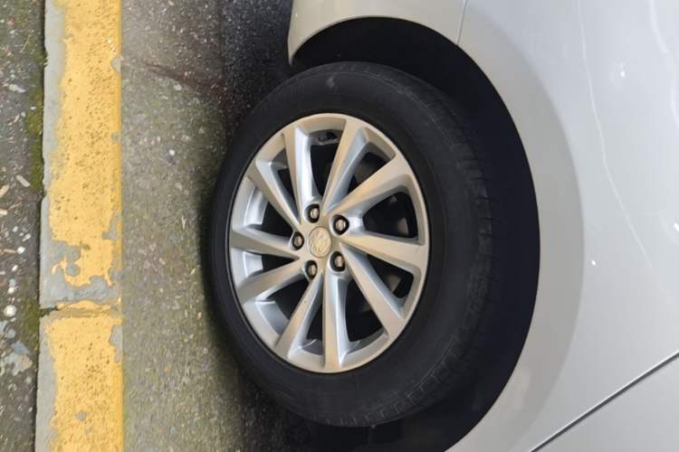 Used Buick Verano 2019 Sedan 15S Automatic Entry Model Exterior 5
