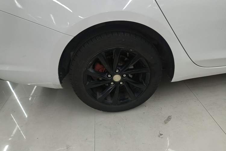 Used Buick Verano 2019 Sedan 15S Automatic Leading Model Exterior 5
