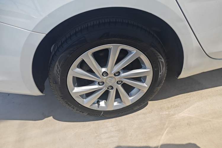 Used Buick Verano 2019 Sedan 15S Automatic Leading Model Exterior 5