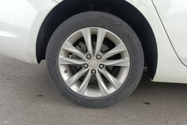 Used Buick Verano 2019 Sedan 20T Dual-Clutch Leading Model Exterior 5
