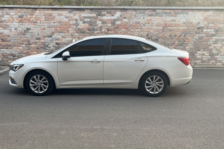 Used Buick Verano 2019 Sedan 15S Automatic Entry Model Exterior 6