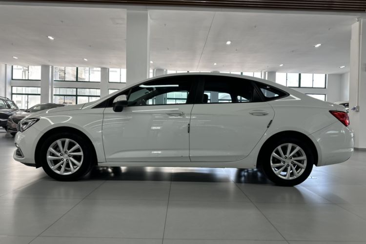 Used Buick Verano 2019 Sedan 15S Automatic Leading Model Exterior 7