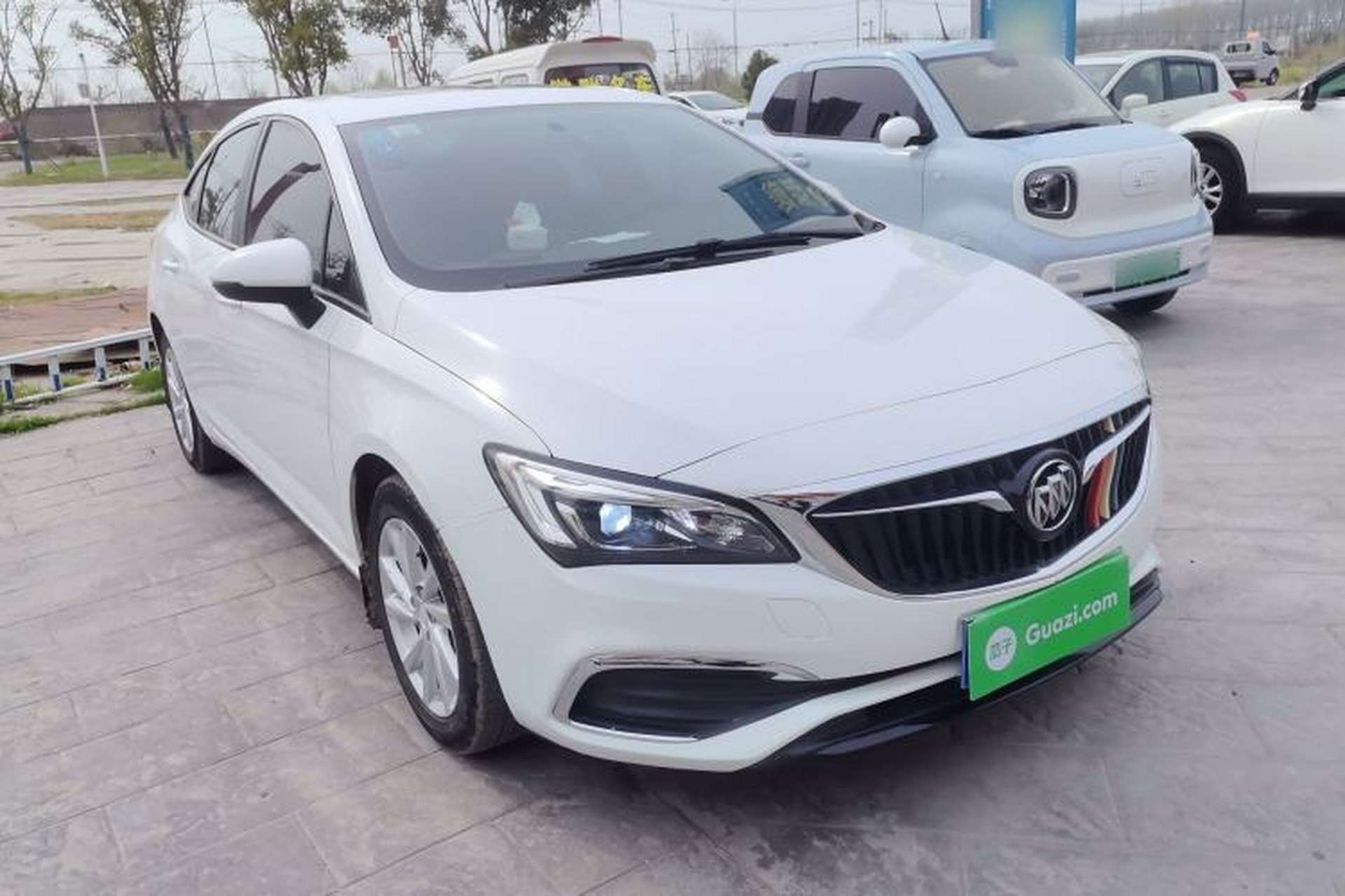 Used Buick Verano 2019 Sedan 15S Automatic Leading Model Front Right 45 Deg