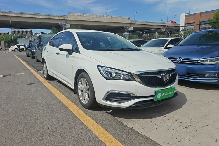 Used Buick Verano 2019 Sedan 20T Dual-Clutch Leading Model Front Right 45 Deg