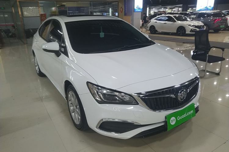 Used Buick Verano 2019 Sedan 20T Dual-Clutch Leading Model Front Right 45 Deg