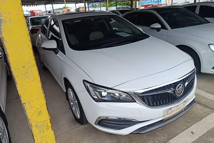 Used Buick Verano 2019 Sedan 15S Automatic Leading Model Front Right 45 Deg