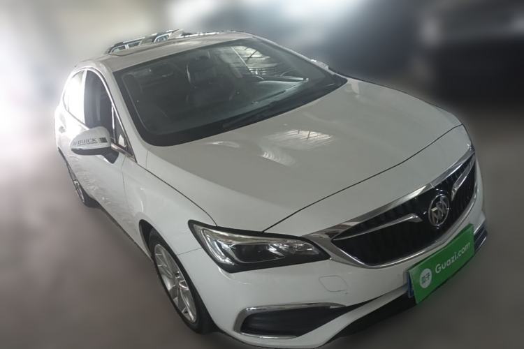 Used Buick Verano 2019 Sedan 20T Dual-Clutch Leading Model Front Right 45 Deg