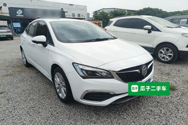 Used Buick Verano 2019 Sedan 20T Dual-Clutch Leading Model Front Right 45 Deg