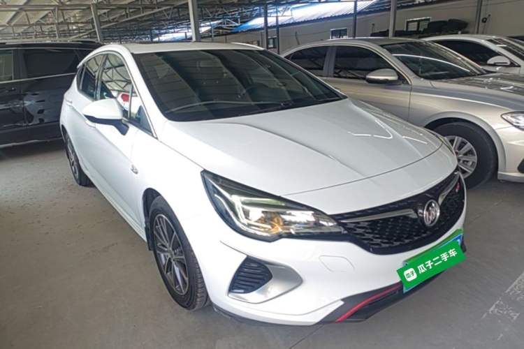 Used Buick Verano 2019 Hatchback GS 20T Dual-Clutch Leading Model Front Right 45 Deg