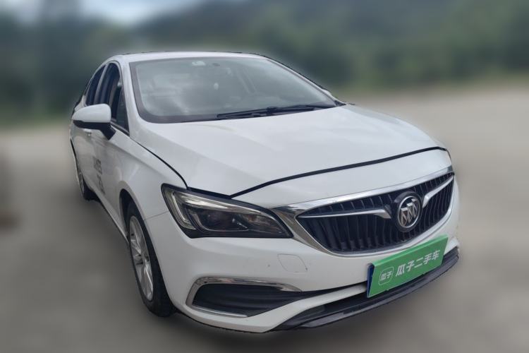 Used Buick Verano 2019 Sedan 20T Dual-Clutch Leading Model Front Right 45 Deg