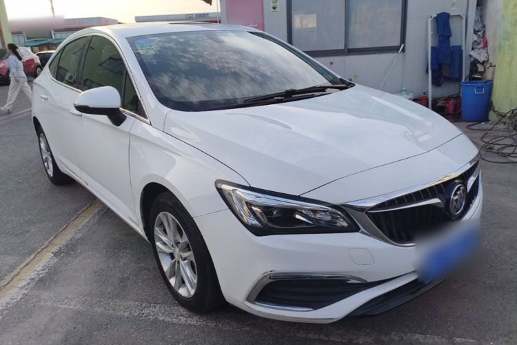 Used Buick Verano 2019 Sedan 20T Dual-Clutch Elite Model Front Right 45 Deg