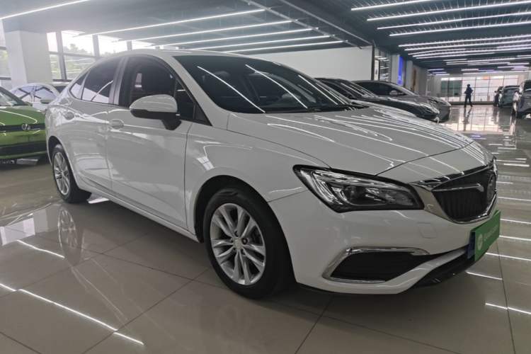 Used Buick Verano 2019 Sedan 20T Dual-Clutch Leading Model Front Right 45 Deg