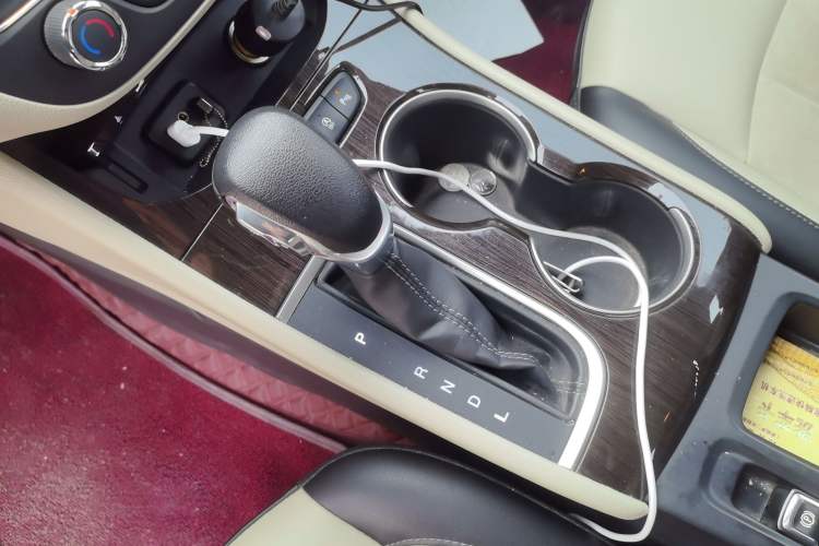Used Buick Verano 2019 Sedan 15S Automatic Leading Model Gear Lever