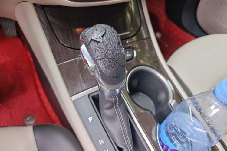 Used Buick Verano 2019 Sedan 15S Automatic Leading Model Gear Lever