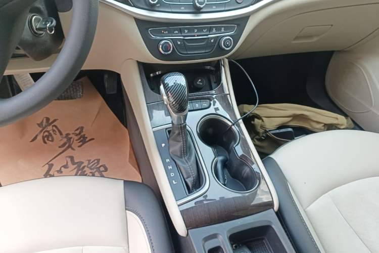 Used Buick Verano 2019 Sedan 15S Automatic Leading Model Gear Lever
