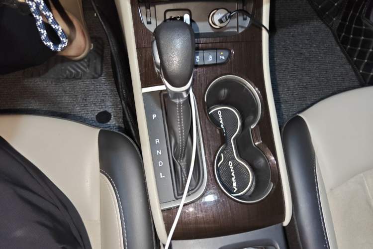 Used Buick Verano 2019 Sedan 15S Automatic Leading Model Gear Lever