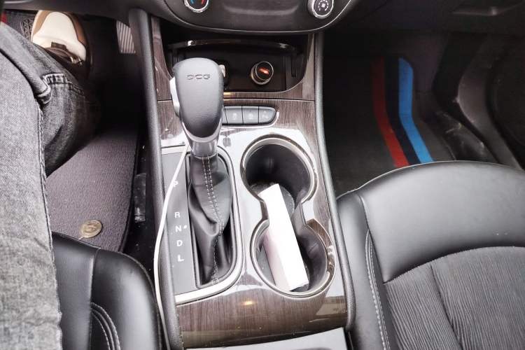 Used Buick Verano 2019 Sedan 20T Dual-Clutch Leading Model Gear Lever