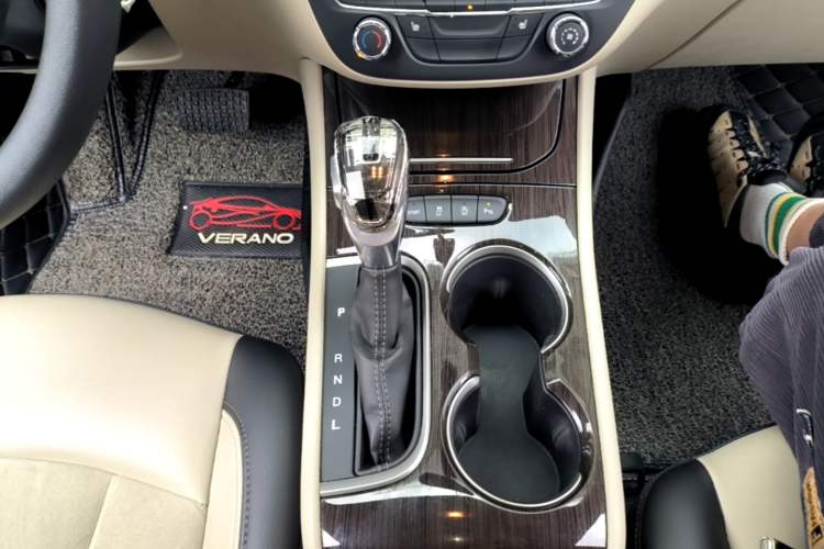 Used Buick Verano 2019 Sedan 15S Automatic Leading Model Gear Lever