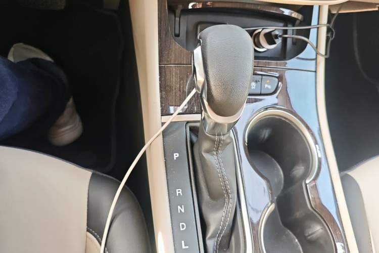 Used Buick Verano 2019 Sedan 15S Automatic Leading Model Gear Lever