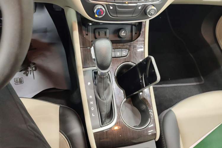 Used Buick Verano 2019 Sedan 15S Automatic Leading Model Gear Lever