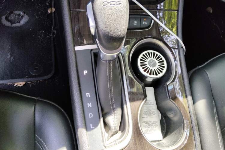 Used Buick Verano 2019 Sedan 20T Dual-Clutch Elite Model Gear Lever