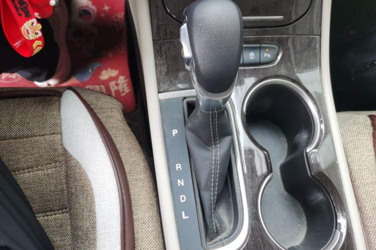 Used Buick Verano 2019 Sedan 15S Automatic Leading Model Gear Lever