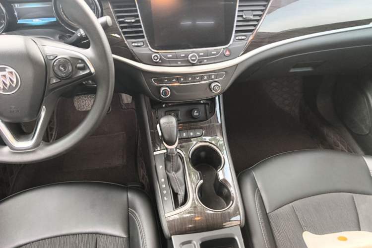 Used Buick Verano 2019 Sedan 20T Dual-Clutch Leading Model Gear Lever