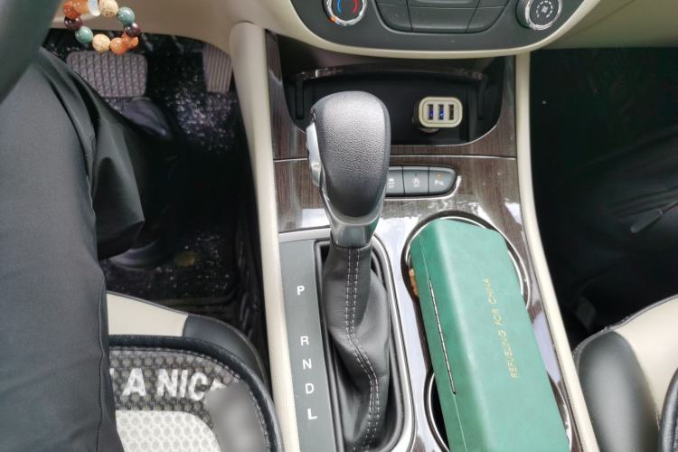 Used Buick Verano 2019 Sedan 15S Automatic Leading Model Gear Lever
