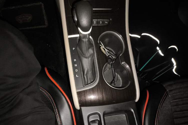 Used Buick Verano 2019 Sedan 15S Automatic Leading Model Gear Lever