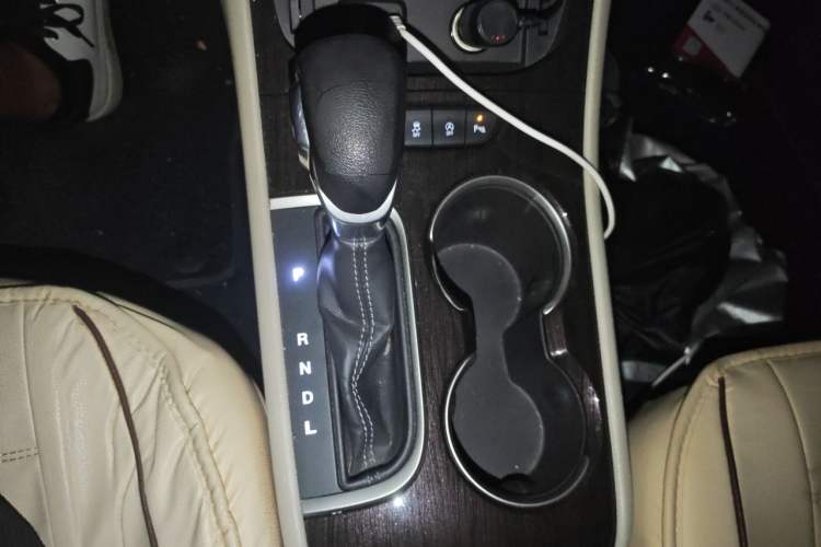 Used Buick Verano 2019 Sedan 15S Automatic Leading Model Gear Lever