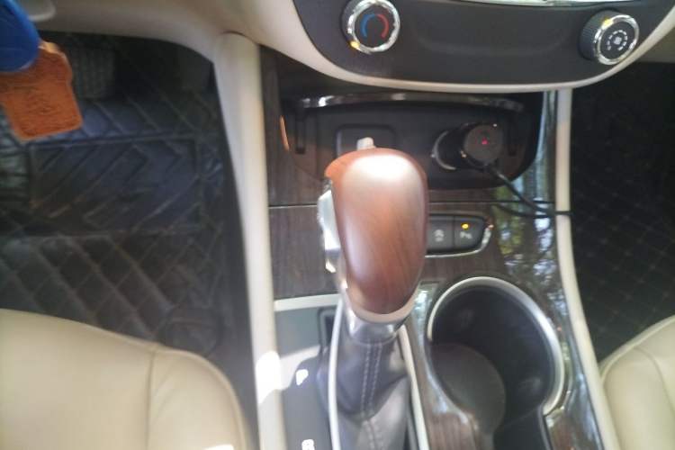 Used Buick Verano 2019 Sedan 15S Automatic Entry Model Gear Lever