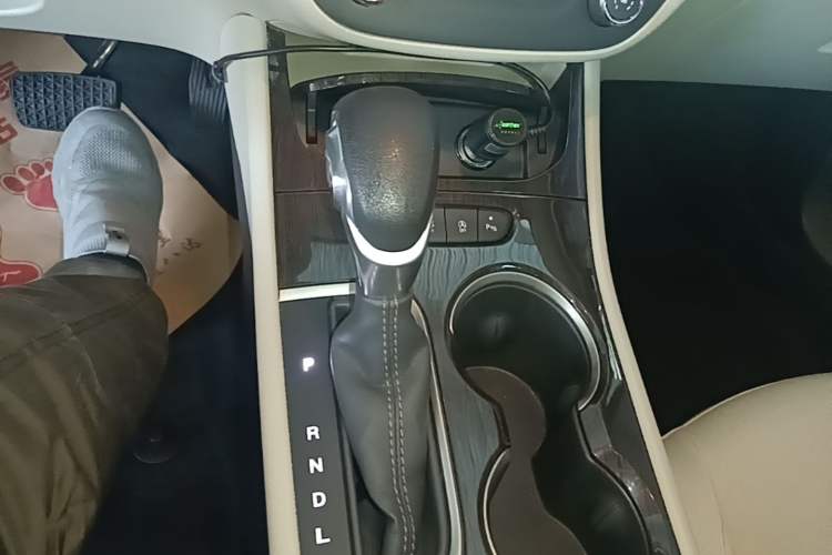 Used Buick Verano 2019 Sedan 15S Automatic Entry Model Gear Lever