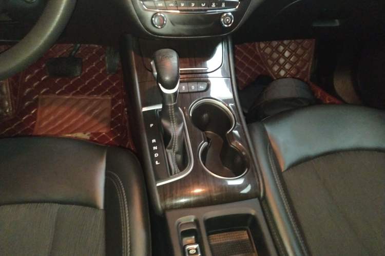 Used Buick Verano 2019 Sedan 20T Dual-Clutch Leading Model Gear Lever