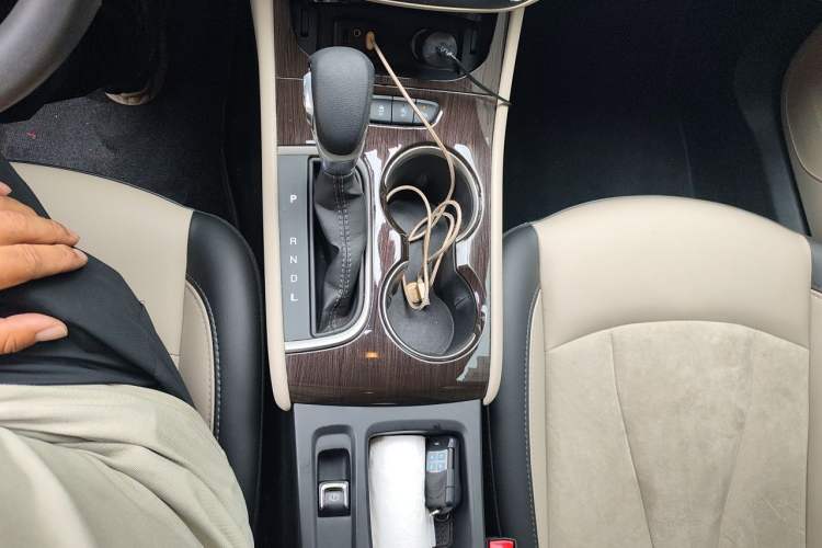 Used Buick Verano 2019 Sedan 15S Automatic Leading Model Gear Lever