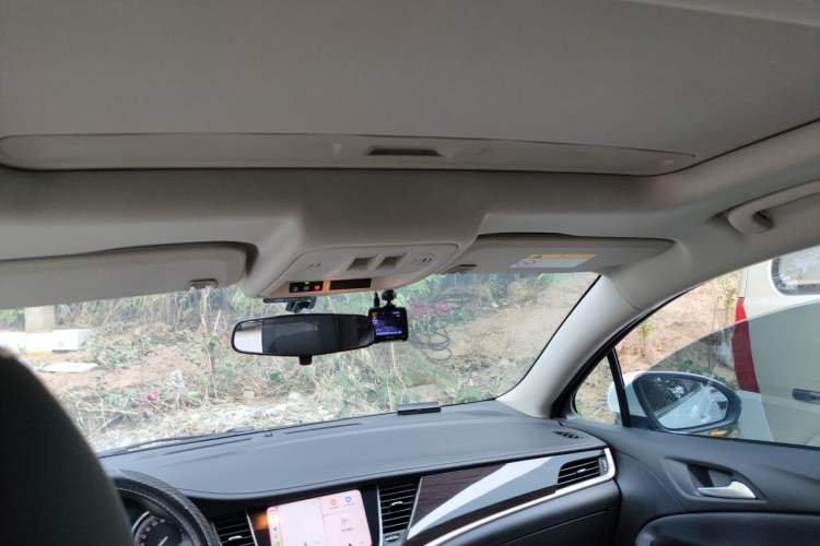 Used Buick Verano 2019 Sedan 20T Dual-Clutch Leading Model Headliner