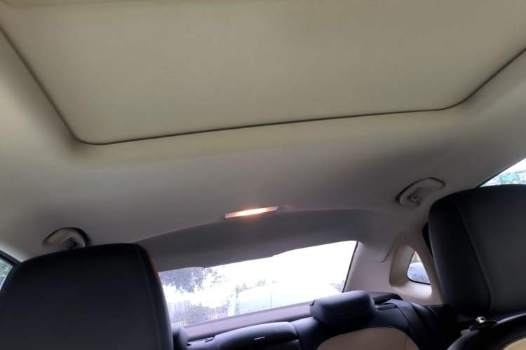 Used Buick Verano 2019 Sedan 15S Automatic Leading Model Headliner