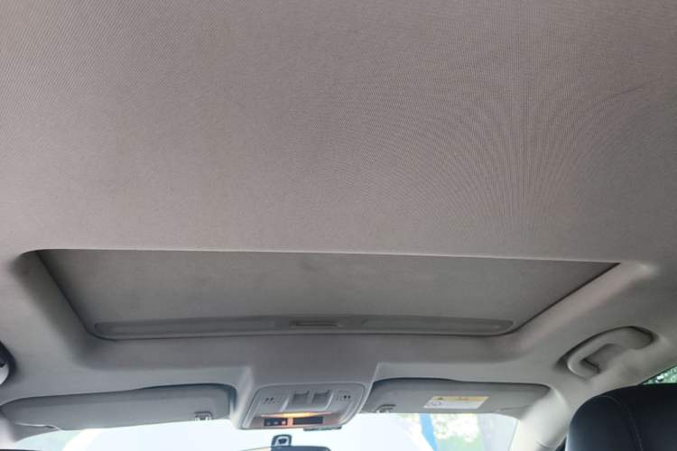 Used Buick Verano 2019 Sedan 20T Dual-Clutch Leading Model Headliner
