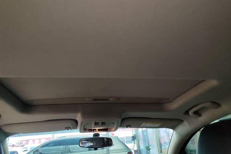 Used Buick Verano 2019 Sedan 20T Dual-Clutch Leading Model Headliner